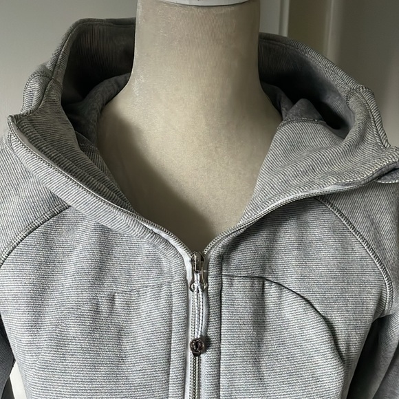 Lululemon Scuba Hooded Full Zip Up Athletic Jacket. - Picture 3 of 15